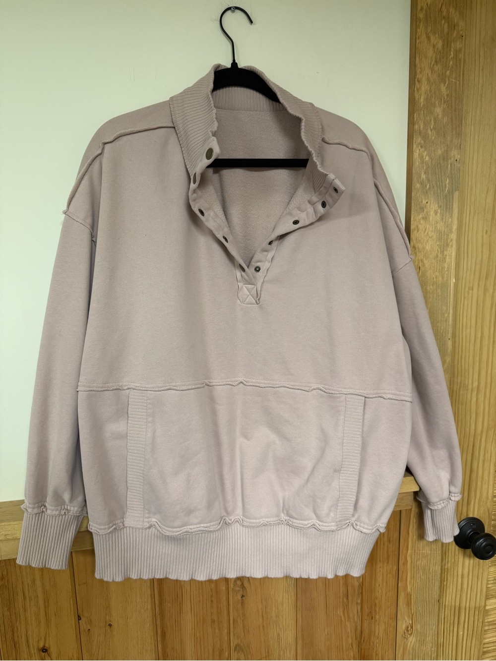 Light Mauve Snap-Button Pullover Sweatshirt